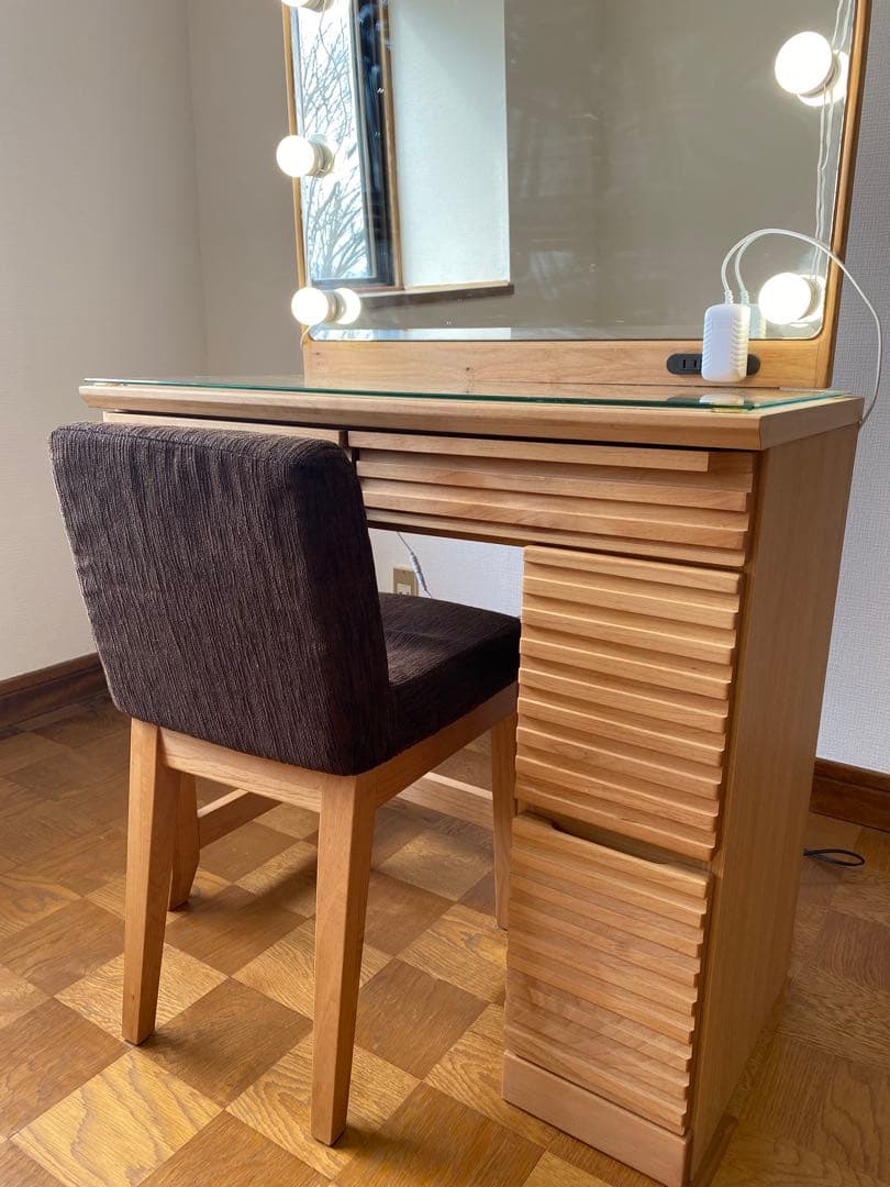 LEDライト付き木製ドレッサー・鏡台 【※スツールは別ページに出品中※】