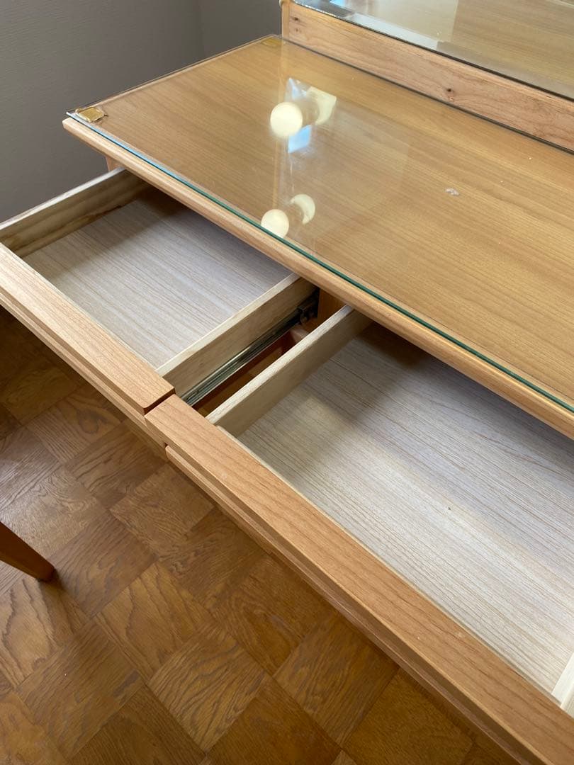 LEDライト付き木製ドレッサー・鏡台 【※スツールは別ページに出品中※】