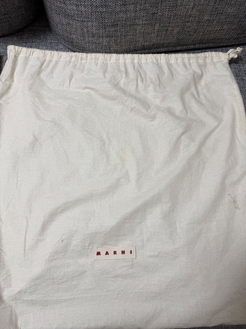 MARNI ブラック マルニタグ付き オープンショッパー