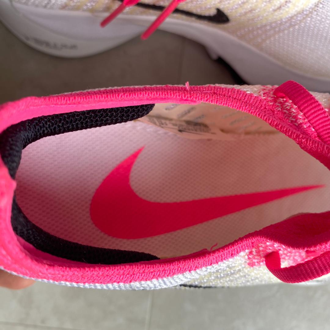 美品✨ナイキ 24.5 Nike W AIR ZOOM TEMPO NEXT%