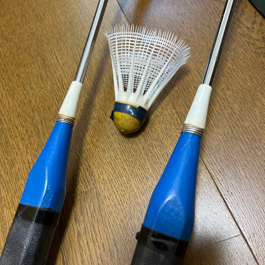 MIZUNO旧ロゴの箱入り　バドミントンラケットセット