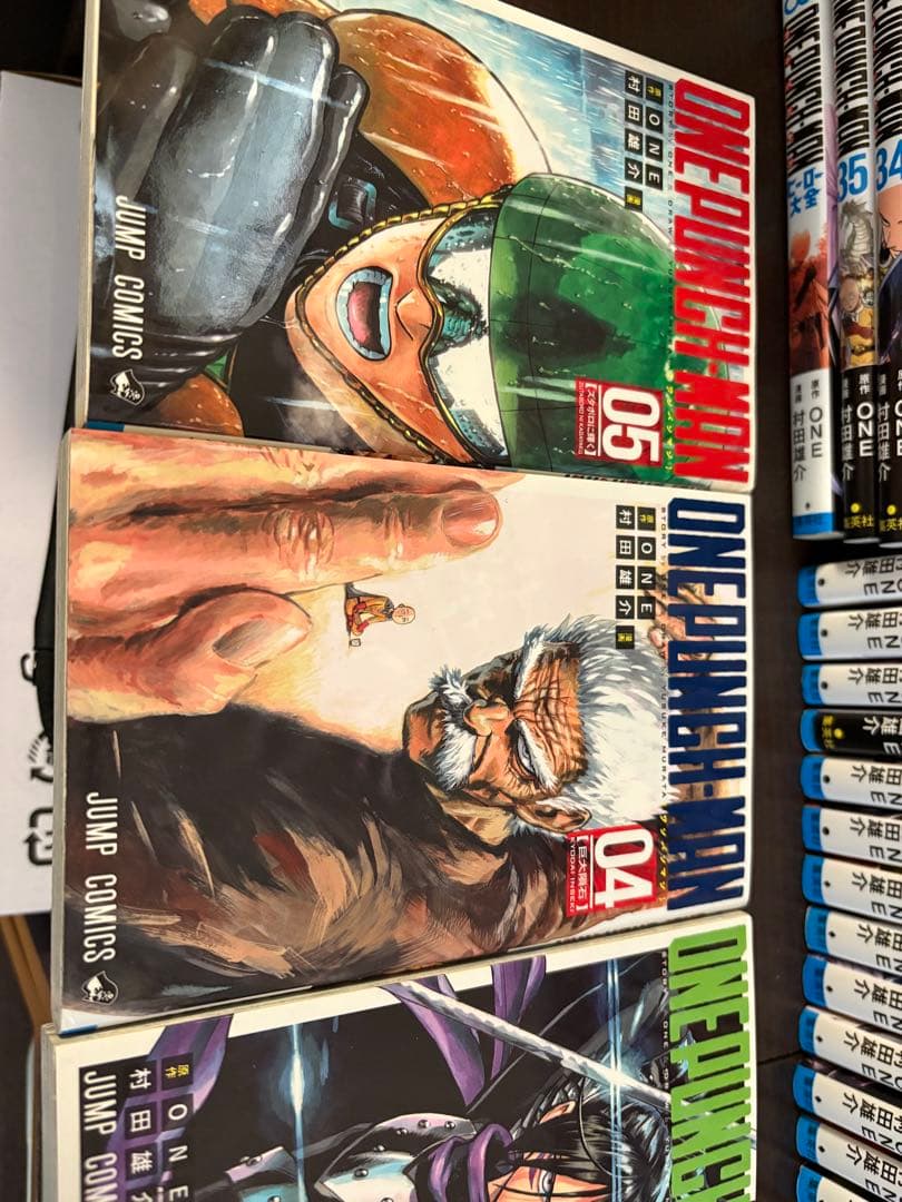 お得！ワンパンマン1〜35 ➕ヒーロー大全　すぐ発送致します^_^