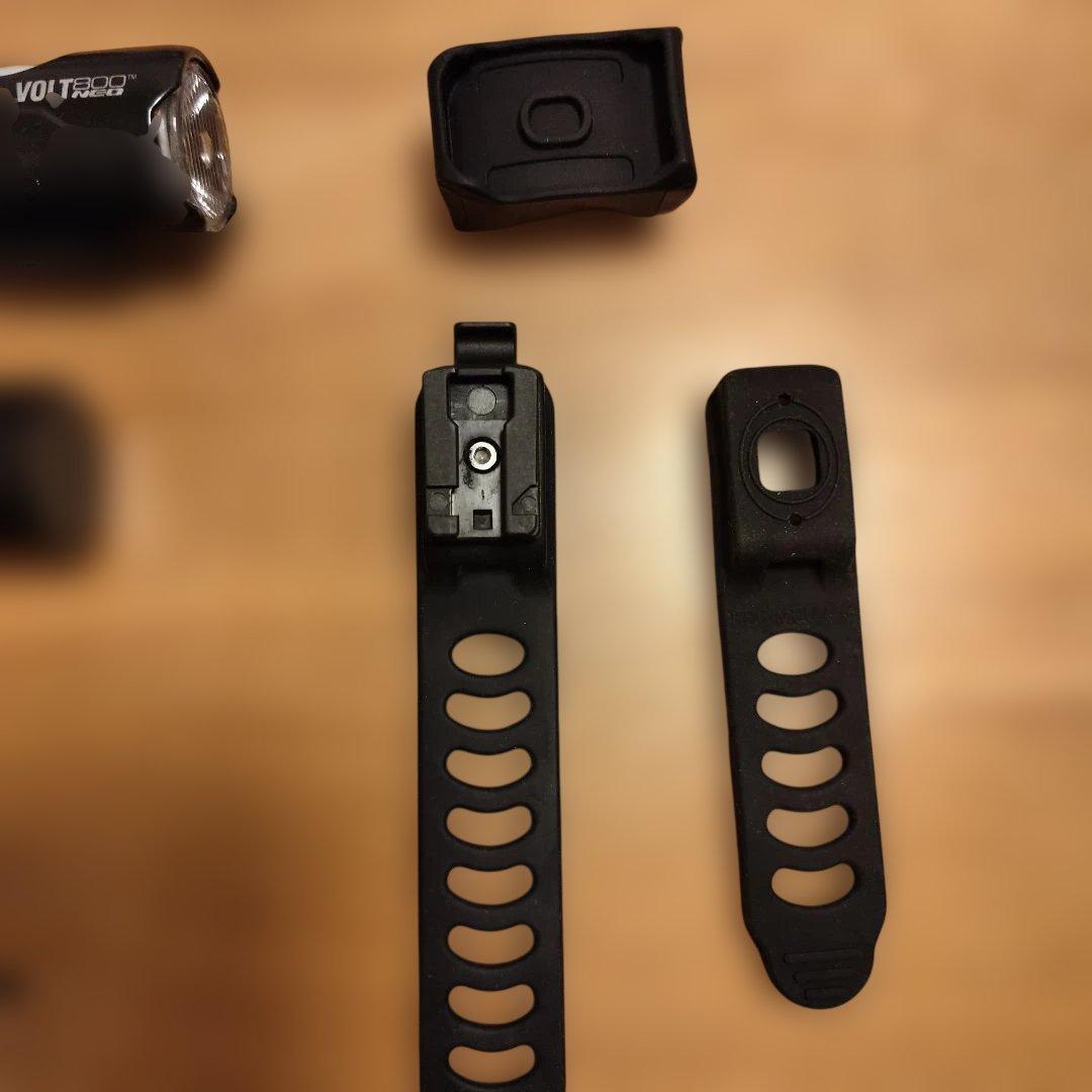 キャットアイボルト800neo 予備バッテリー&レックマウント付 CATEYE