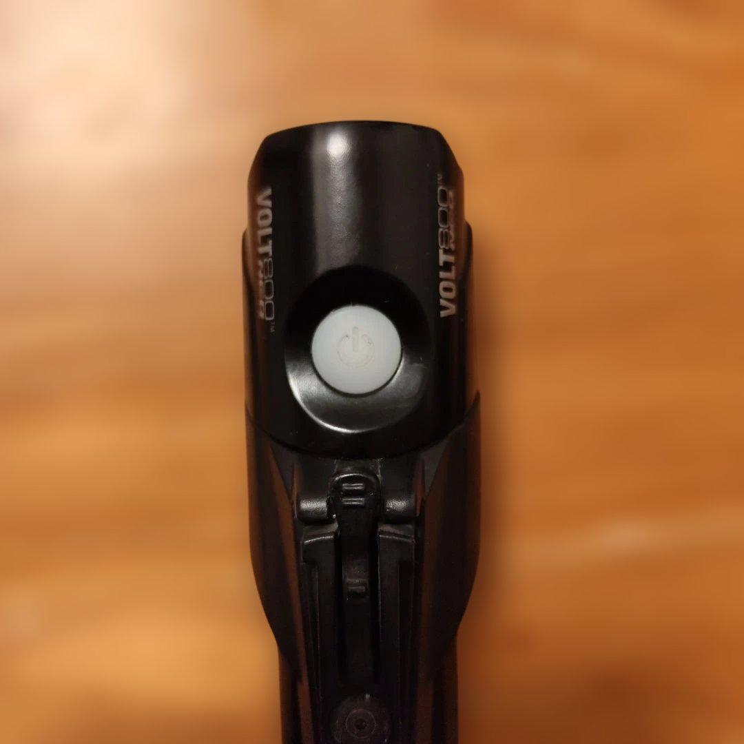 キャットアイボルト800neo 予備バッテリー&レックマウント付 CATEYE