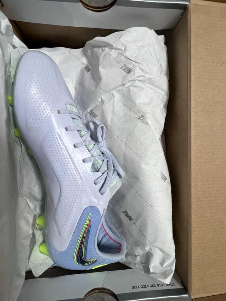 Nike フットサルシューズ ホワイト/ネオンイエロー