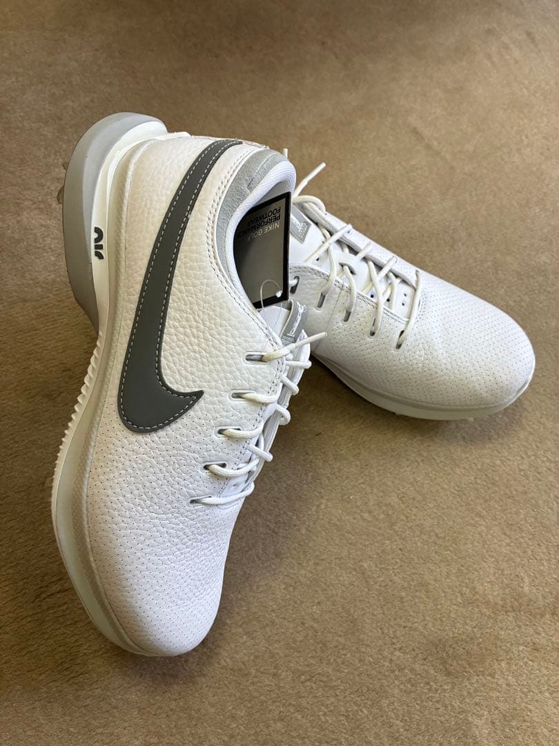 Nike ゴルフシューズ ホワイト　ヴィクトリーツアー3
