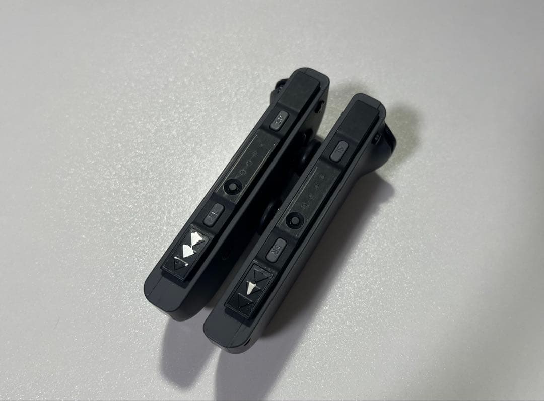 【りょう様】 本体 グレー + ケース付き