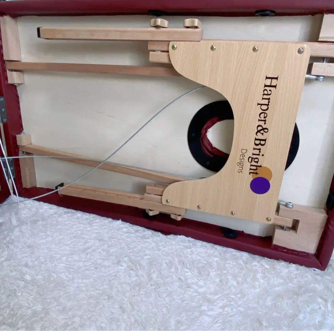 処分SALE★折り畳みマッサージベッド　施術台　エステベッド　出張用　コンパクト