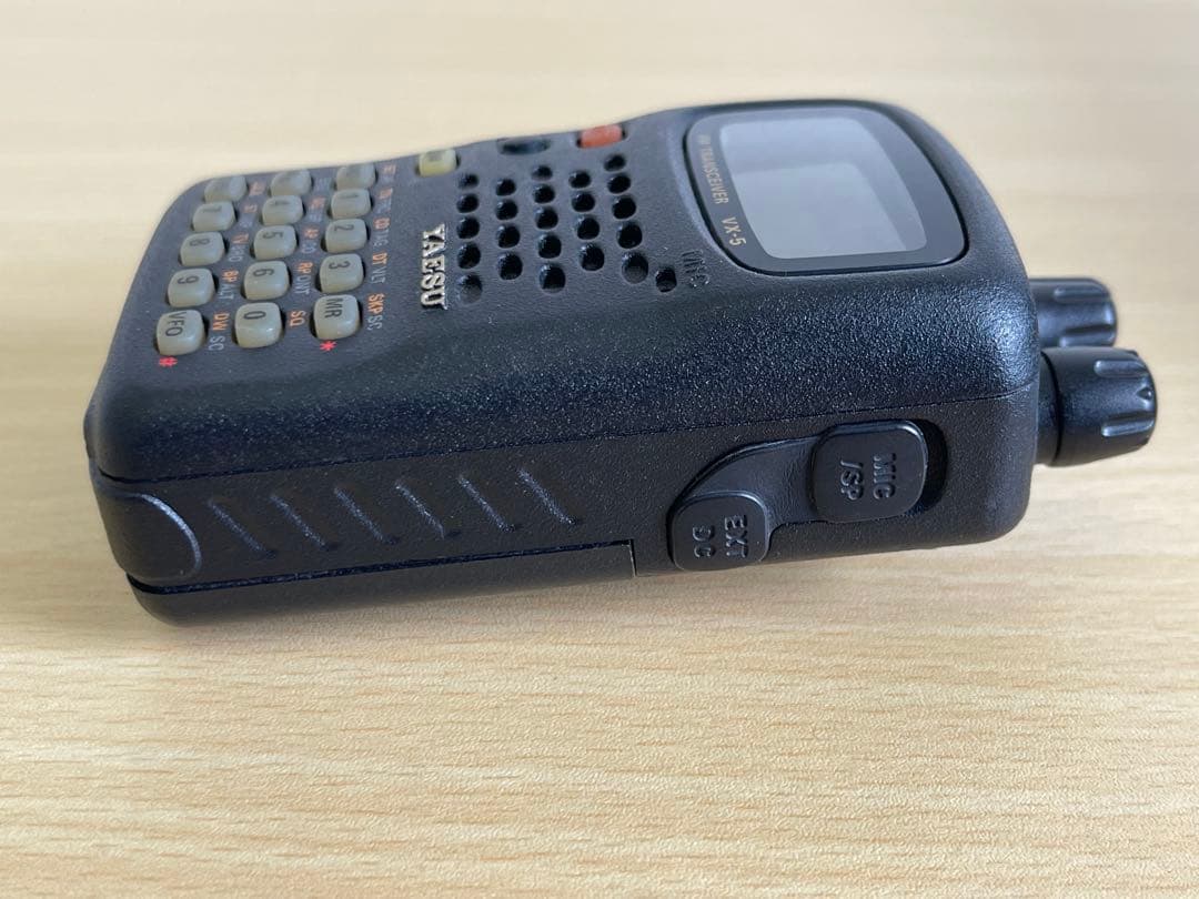 八重洲無線 YAESU VX-5 50/144/MHz トランシーバー