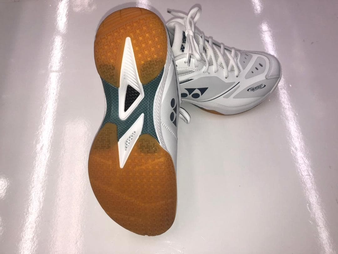 ヨネックス バドミントンシューズ パワークッション65Zメン ホワイト 26.5