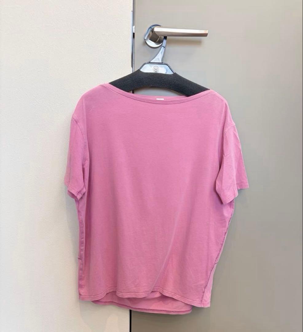 【人気】ルルレモン　バックインアクション半袖　ピンク